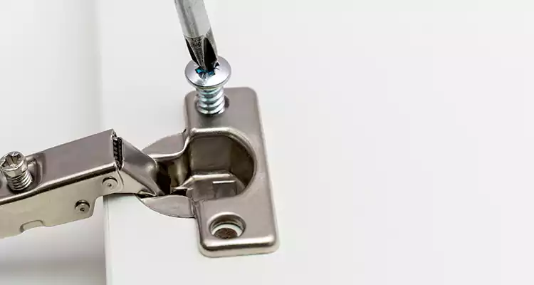 Screen Door Hinge Repair in Fruit Cove, FL