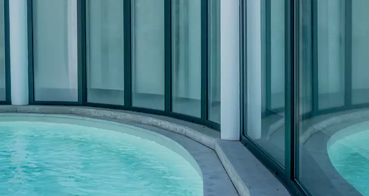 Repair Polyester Screen for Pool Enclosure in Fruit Cove, FL