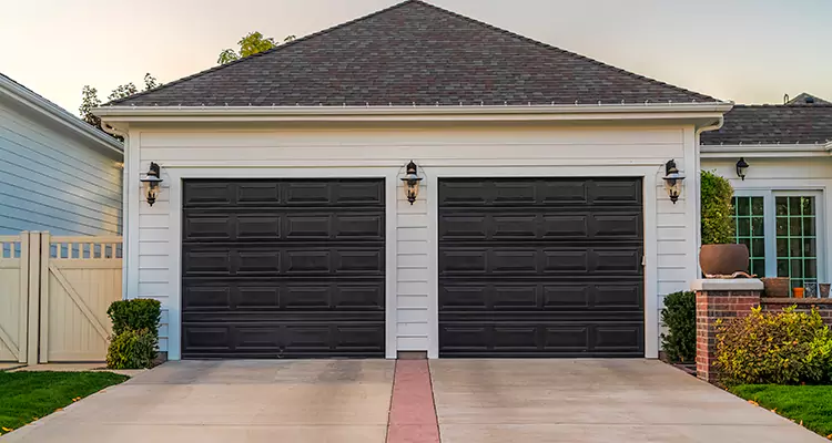 Residential Local Garage Door Repair in Fruit Cove, FL