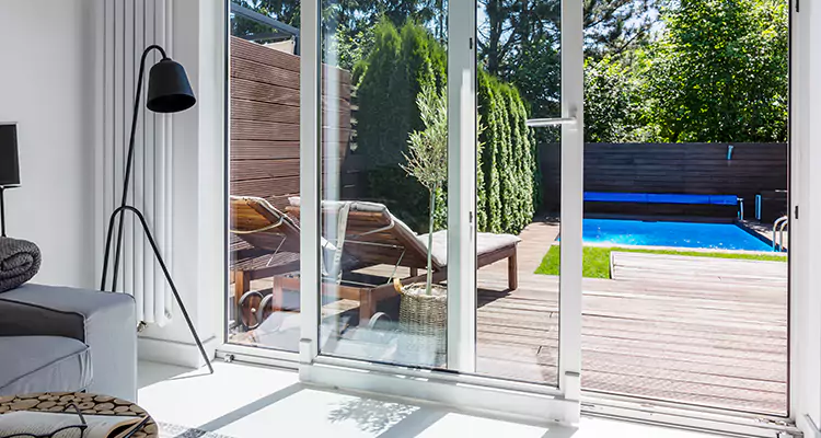 Fixing A Sliding Screen Door Roller in Fruit Cove, FL